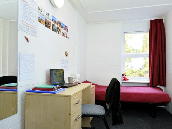 Get a good night's sleep in your comfortable room at Wood Green Hall (students only)