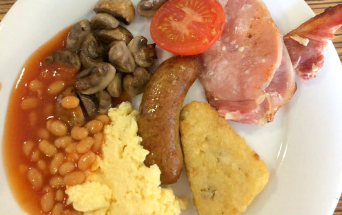 Enjoy a great breakfast at Travelodge Liverpool Street