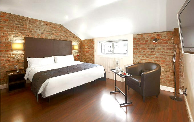 A comfortable double room at Caesar Hotel London