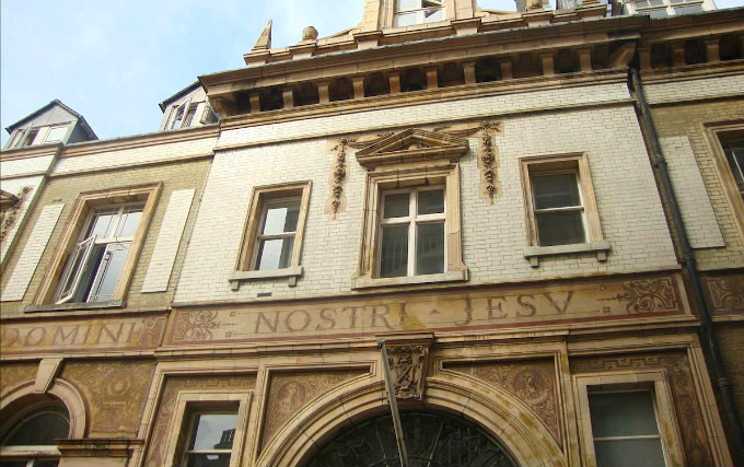 The exterior of YHA City of London