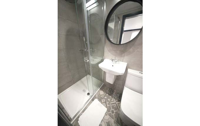 A typical shower system at The Pack and Carriage Bar and Rooms