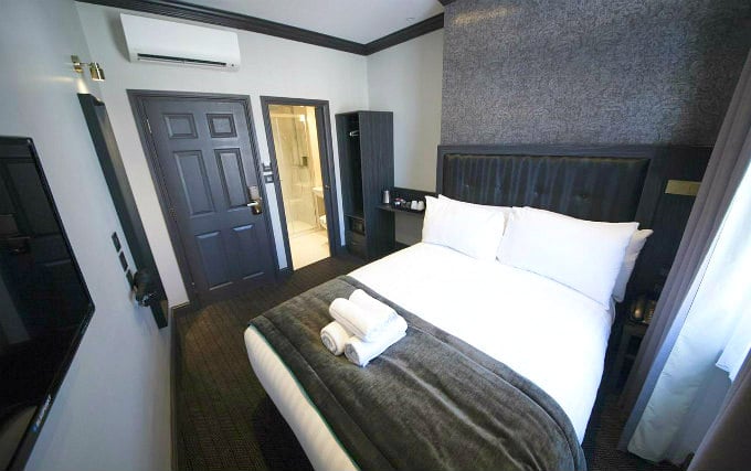 A comfortable double room at The Pack and Carriage Bar and Rooms