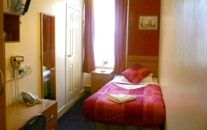 A single room at Grenville Hotel