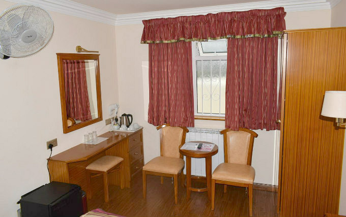 Room facilities at Leigham Court Hotel