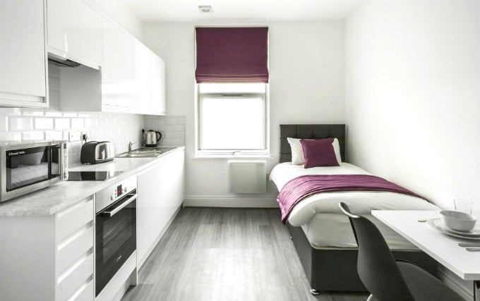 A typical single room at Smart Stay Swiss Cottage