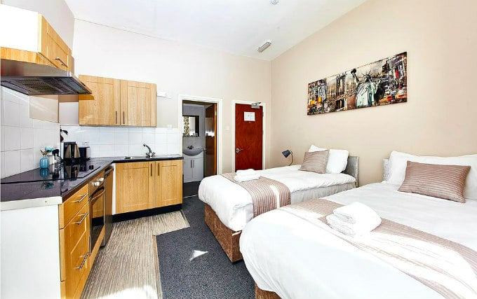 Twin room at United Lodge Hotel and Apartments