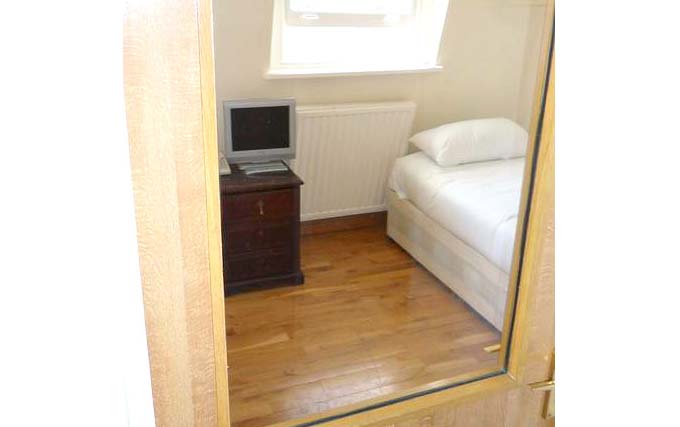 A typical single room at Boka Hotel London