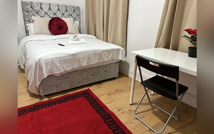 A comfortable double room at City Lodge Shadwell