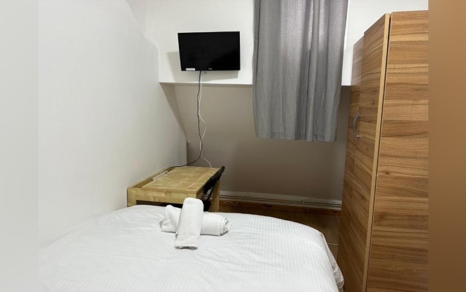 A typical single room at City Lodge Shadwell