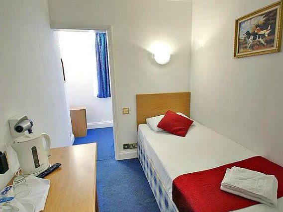 Single Room at Hyde Park Whiteleaf Hotel