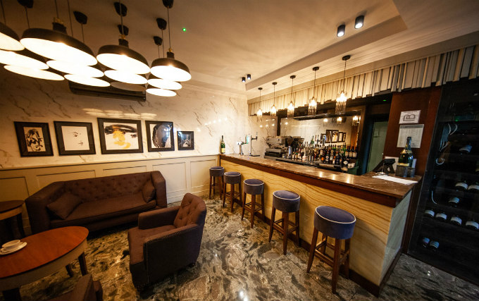Bar at Berwick Manor Hotel