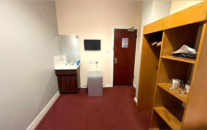 Room facilities at St Nicholas Hotel