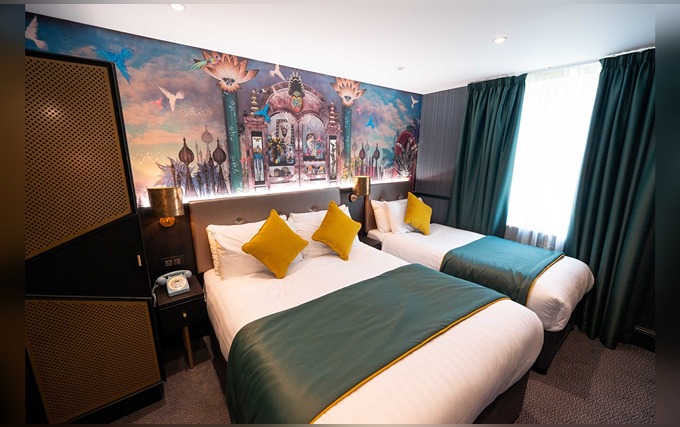 Triple room at Hyde Park Green Hotel