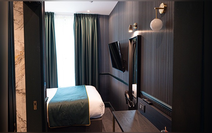 A typical single room at Hyde Park Green Hotel