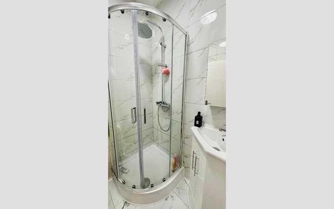 Shower at City Lodge Excel