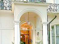 Tonys House Hotel Overlooks Norfolk Square in Paddington