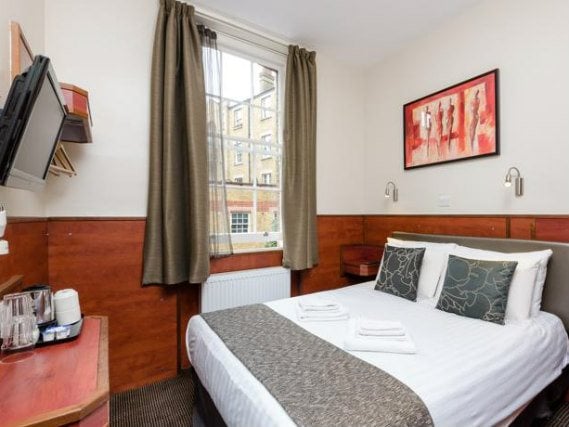 Get a good night's sleep in your comfortable room at Wardonia Hotel