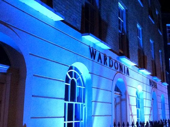 Wardonia Hotel is located close to British Library