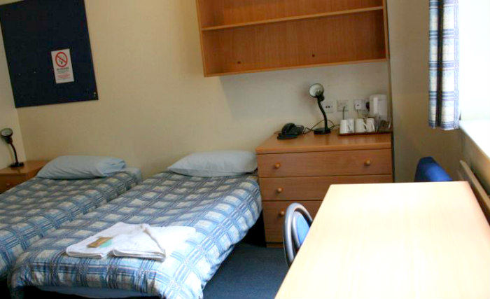 A typical twin room at Bankside House