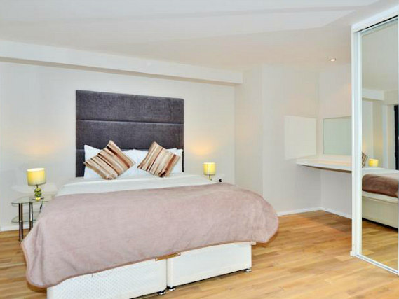 Get a good night's sleep in your comfortable room at So Quartier Maida Vale