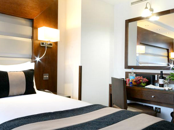 Single rooms at Shaftesbury Kensington Hotel provide privacy