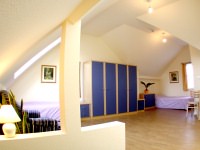 A Spacious Twin Studio at Accommodation London Studios