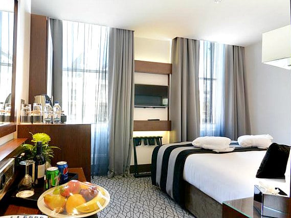 Get a good night's sleep in your comfortable room at Park Grand Paddington Court