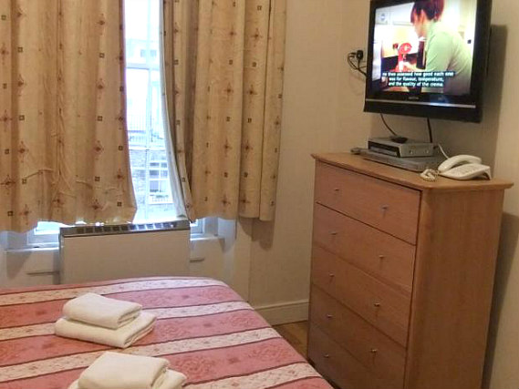 A typical double room at Dylan Paddington