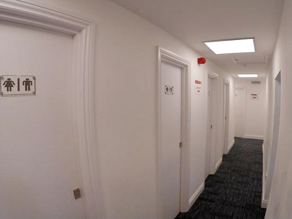 The hallway at Russell Square Hostel