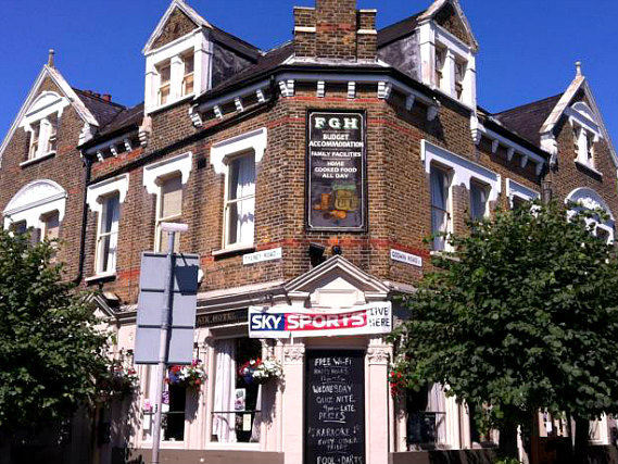 Forest Gate Hotel is situated in a prime location in Forest Gate close to Manor Park Station