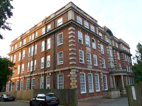 Furnival House is situated in a prime location in Highgate close to Lauderdale House
