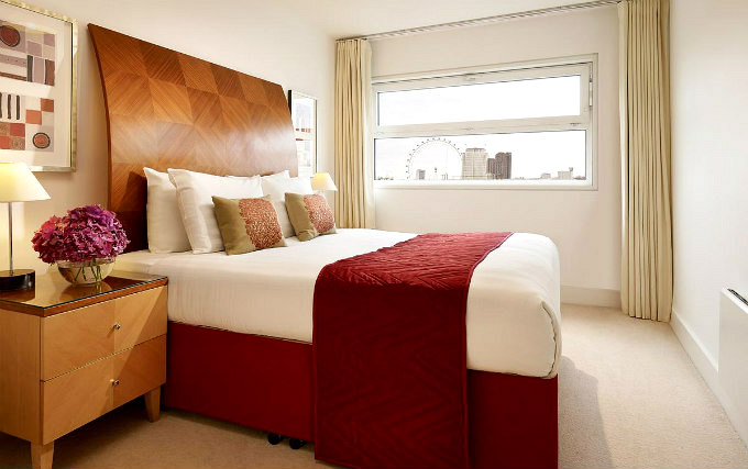 A comfortable double room at Marlin Apartments Empire Square