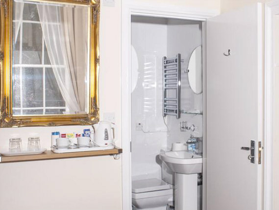 A typical bathroom at ABC Hyde Park Hotel