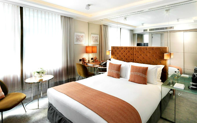 A double room at Athenaeum Hotel London