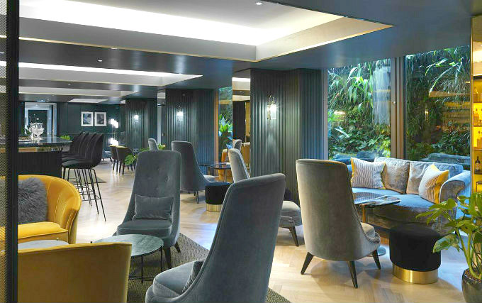 Living Room at Athenaeum Hotel London