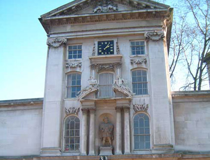 Book a hotel near St Bartholomews Hospital Museum