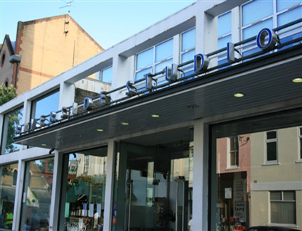 Book a hotel near Riverside Studios