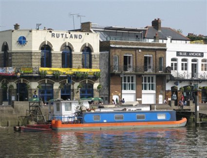 Book a hotel near Lower Mall and Upper Mall