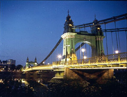 Book a hotel near Hammersmith Bridge