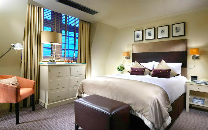 A typical double room at London Bridge Hotel