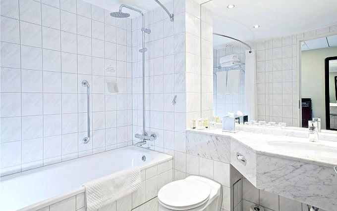 A typical bathroom at Millennium & Copthorne Hotels at Chelsea Football Club