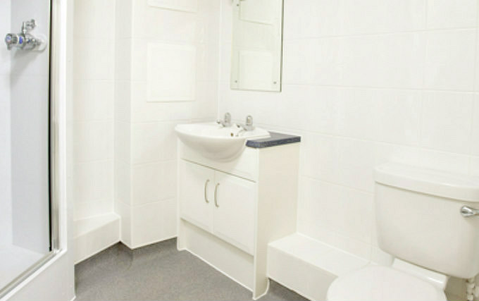 A typical bathroom at Claredale House