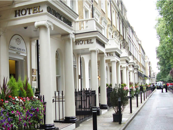 Olympic House Hotel is situated in a prime location in Paddington