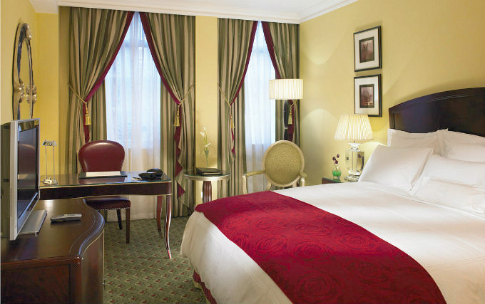 Double Room at Grosvenor House Hotel