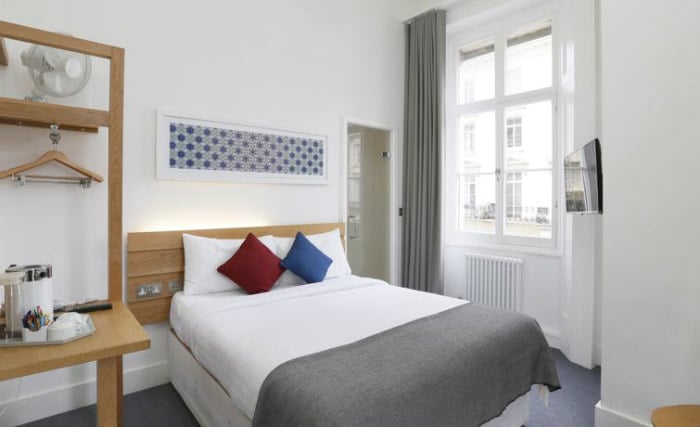 A double room at Prince William Hotel is perfect for a couple