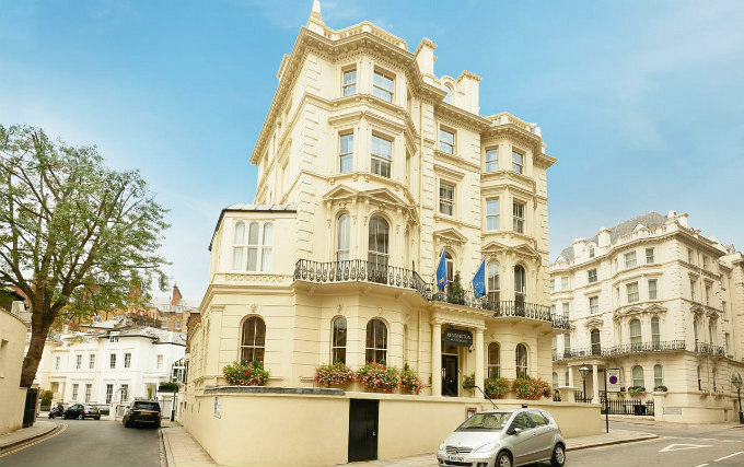 The exterior of Kensington House Hotel