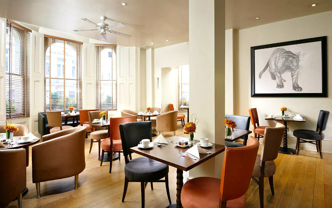 Enjoy a great breakfast at Kensington House Hotel