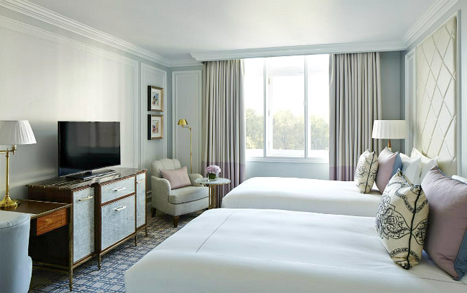 A twin room at Marriott Park Lane