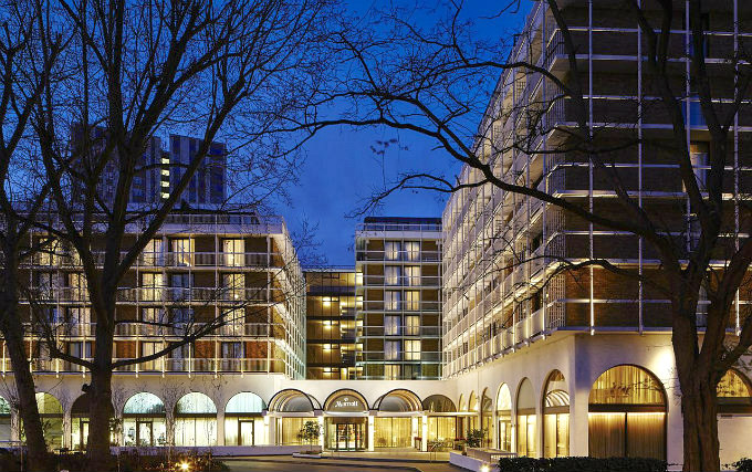 An exterior view of London Marriott Hotel Regents Park