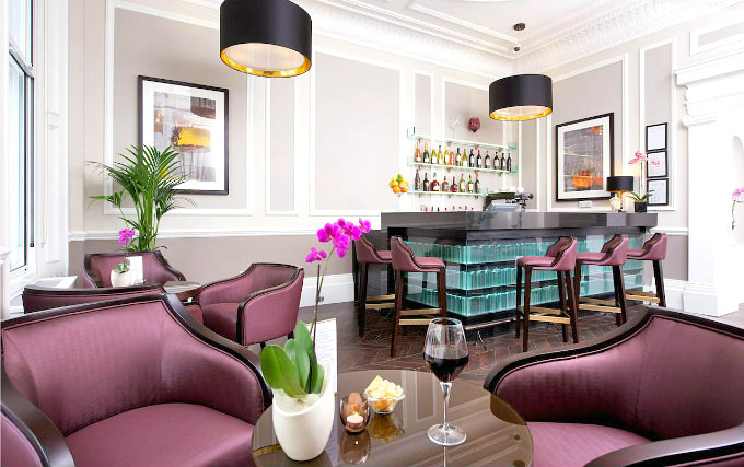 Bar at Fraser Suites Queens Gate